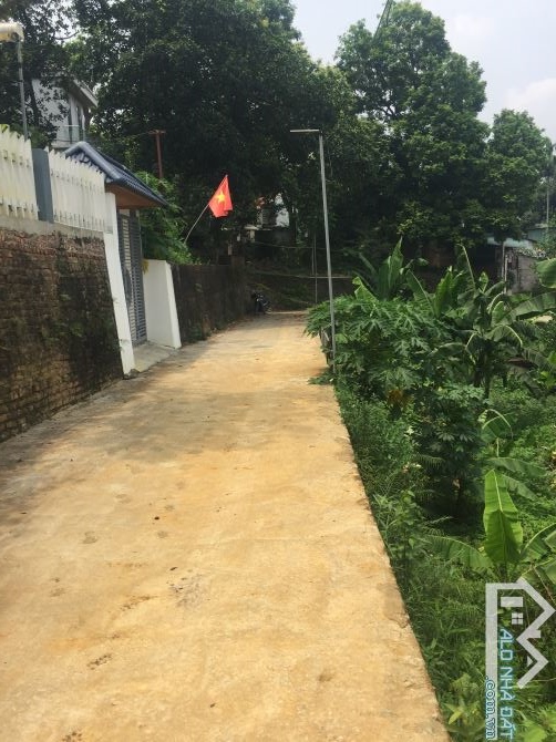 - Bán nhanh mảnh đất xã Tiên Phương 45m2, Mt 5m, Vị trí đẹp  OTo đỗ cửa , Giá chỉ 1.849 tr