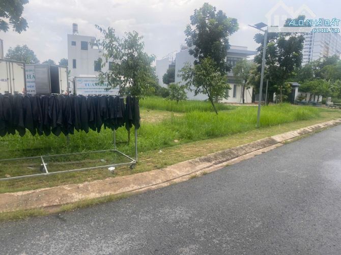 FULL THỔ CƯ SAU LƯNG CHỢ ĐẦU MỐI THỦ ĐỨC, 5,85 tỷ, 123 m2, hàng hiếm