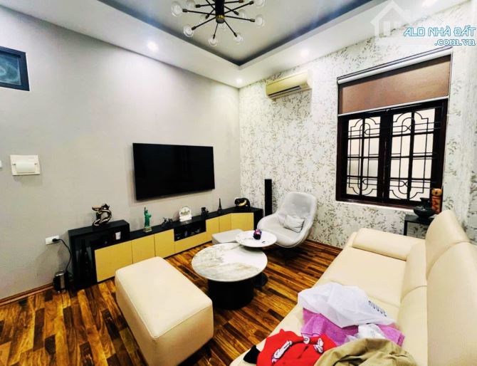 Bán đất tặng nhà Quán Thánh-Ba Đình-vị trí VIP-hiếm nhà bán-145m-4 tầng-mặt tiền 7.5m
