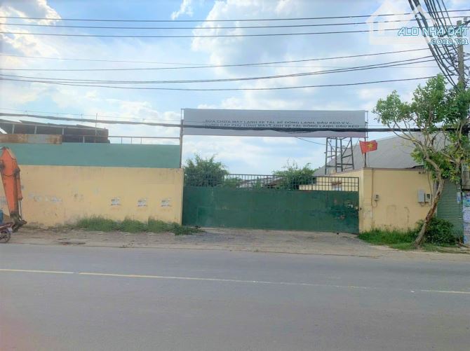 Cho thuê 9000m2 Đất Mặt Tiền Nguyễn Văn Bứa, giá 180tr/ tháng