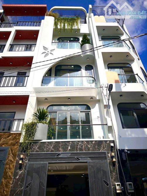 Bán gấp nhà phố cao cấp sang trọng tại phường An Phú Đông, Quận 12 đúc trệt, lửng, ba lầu