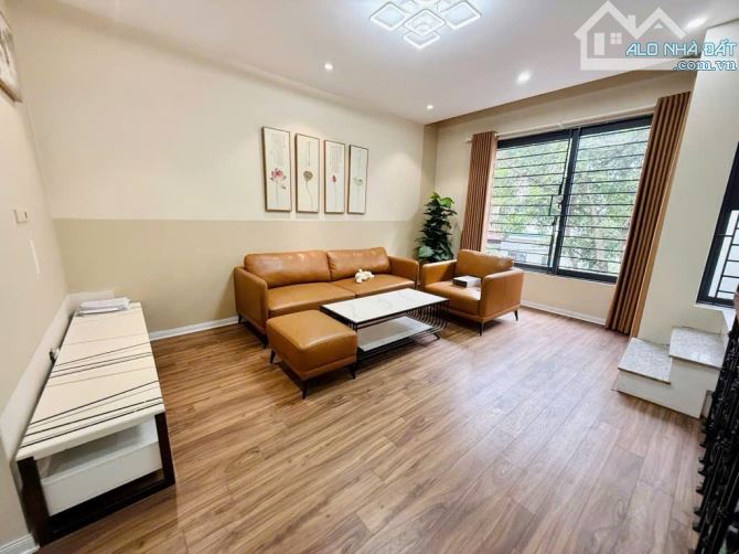 BÁN NHÀ MỚI NGỌC LÂM – DÂN XÂY – GARA Ô TÔ – FULL NỘI THẤT - Ở NGAY – 52M2 CHỈ 11,99 TỶ
