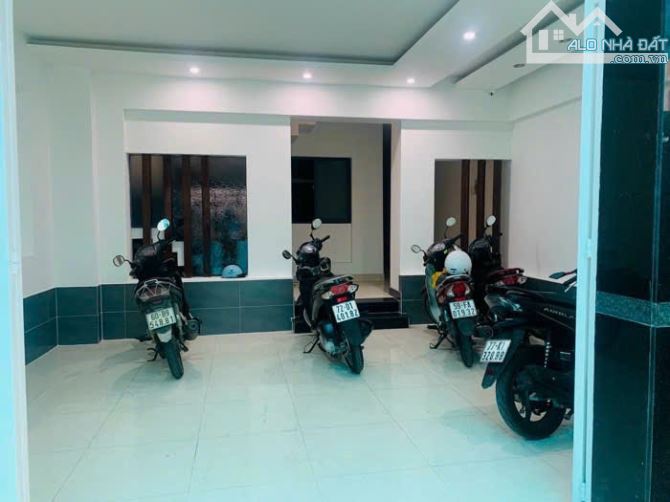 BÁN GẤP CHDV, PHƯỜNG 24, BÌNH THẠNH, 4 TẦNG BTCT, 12 PHÒNG,CHỈ NHỈN 12TY.