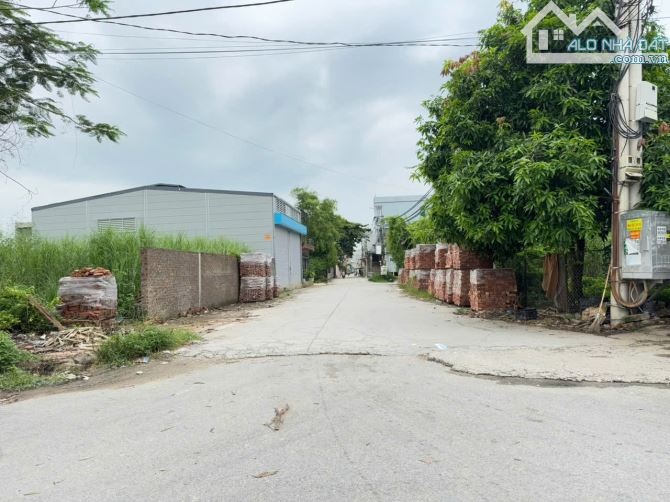 Chính chủ cần tiền gửi bán mảnh đất tại tổ 9 Quang Minh, Mê Linh. Tiện ích ngập tràn