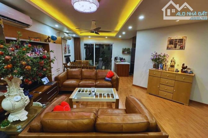 BÁN GẤP CĂN HỘ CAO CẤP 121M2 - 3 PN VIEW HỒ - TÒA A2, 151A NGUYỄN ĐỨC CẢNH