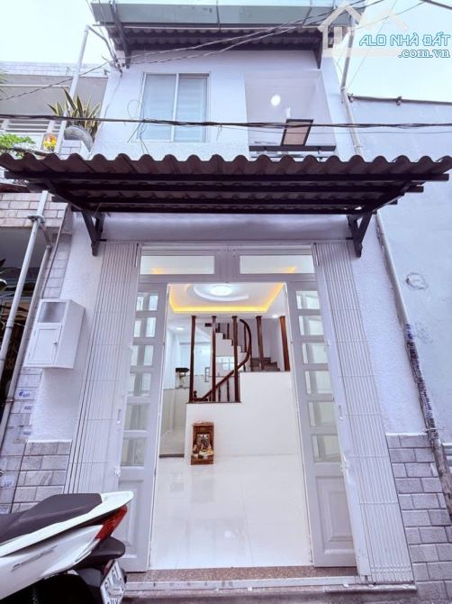 Giảm 300tr! Nhà Vuông 2 tầng 27m2 – Nguyễn Văn Khối QV