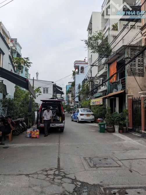Bán nhà Hồng Bàng ( 6 X 14 ) đường nhựa 8m xe hơi vào nhà, 4 tầng mới đẹp chỉ 11 tỷ.