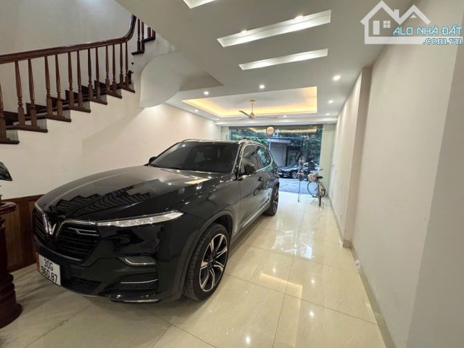 Bán nhà PL Huỳnh Thúc Kháng 54m², 5T, MT 5.4m, ôtô, vỉa hè – 19.8 tỷ