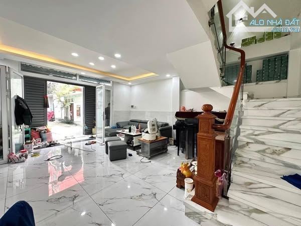 NHÀ ĐẸP NGUYỄN VĂN ĐẬU - 5 TẦNG BTCT - 40M2 - CHỈ 7.X TỶ - XE HƠI TẬN CỬA - BÌNH THẠNH .