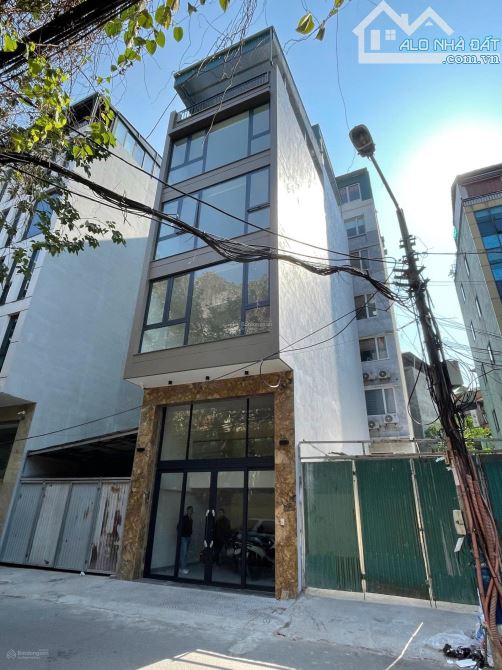 Cho thuê MB 1 tầng 120m² Nguyễn Xiển – Thanh Xuân, MT 6m, giá 40tr/tháng