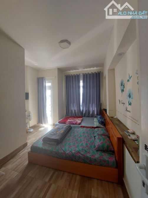 💎 Bán Nhà nghỉ Đà Lạt – Vị trí đắc địa, doanh thu ổn định, giá chỉ 6,7 tỷ