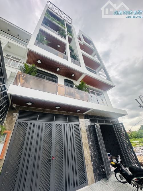 Nhà 6 tầng CÓ THANG MÁY đường TRẦN THỊ CỜ, phường THỚI AN, Q12, dt 88m2 (4mx22m), Hẻm Ôtô