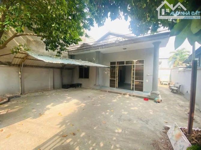 Bác Xuân cần bnas nhà ở Tân Hiệp 17 Hóc Môn 10x21 ( 210m2 ) 1ty150 TRIỆU Sổ hồng riêng