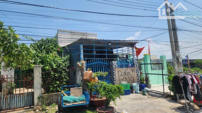 Bán nhà gần biển Tân Phước - LaGi chỉ 1.1 tỷ đường nhựa 10m