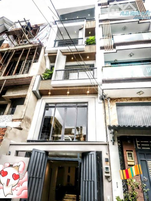 NHÀ 5 TẦNG HIỆN ĐẠI – HẺM XE HƠI – FULL NỘI THẤT CHÂU ÂU – CHỈ NHỈNH 9 TỶ.