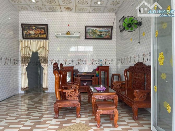 NGỘP ! Cần bán nhà c4 ở Bà Điểm Hóc Môn 4x18 ( 72m2 ) 820 TRIỆU Sổ hồng riêng