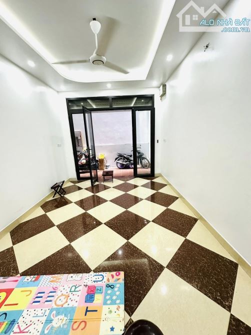 BÁN NHÀ DOÃN KẾ THIỆN, CẦU GIẤY, DIỆN TÍCH 49M, 5 TẦNG, MẶT TIỀN 3.6M, GIÁ NHỈNH 10 TỶ.