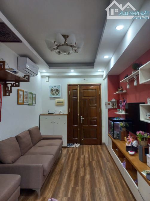 BÁN CĂN HỘ TẠI ---MAI DỊCH CẦU GIẤY----2N2WC---65m2---chỉ 4,9tỷ