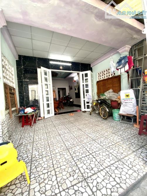 BÁN NHÀ TRUNG CHÁNH HÓC MÔN - 86M2 - HẺM XE HƠI - 3.57 TỶ