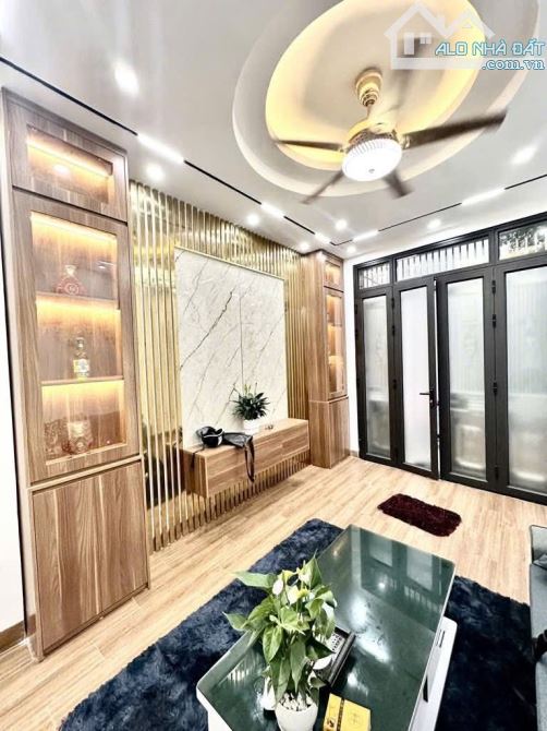 ĐỘC QUYỀN Ô TÔ TRÁNH, MỘT BƯỚC RA phố Vạn Phúc, Hà Đông, 41m 5 tầng nhỉnh 8 tỷ, CÓ TL.