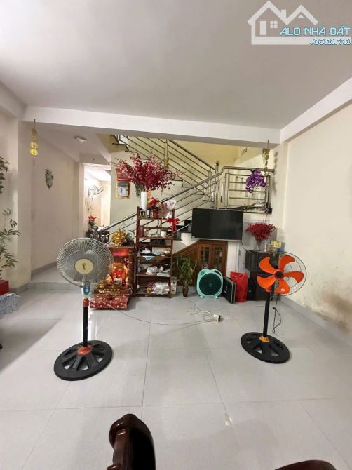 Nhà cấp 4 mặt tiền Lương Khánh Thiện, gần biển