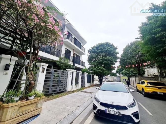 BIỆT THỰ LIỀN KỀ EDEN ROSE 83M 4T MT5M VỈA HÈ OTO TRÁNH GIÁ ĐẦU TƯ HỢP LÝ