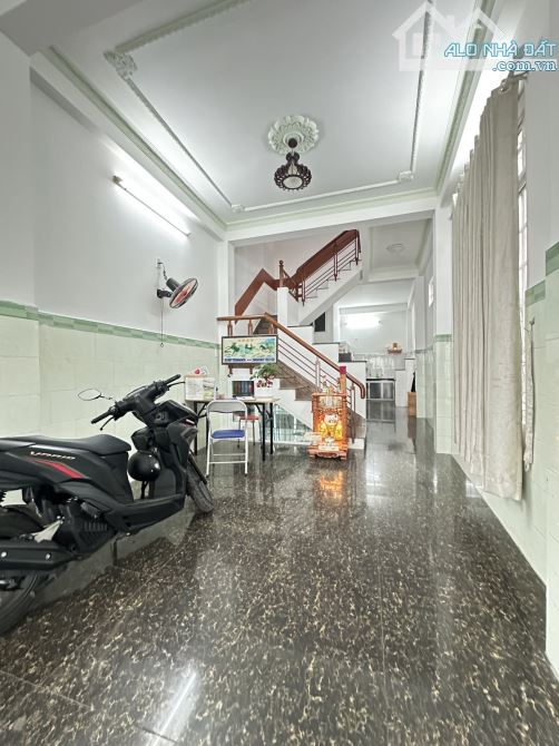 ✅LÔ GÓC Kiệt như mặt tiền Đào Duy Từ Gần Hùng Vương - Chợ Cồn.  👉Chỉ 6.3 tỷ - Lô góc nhà