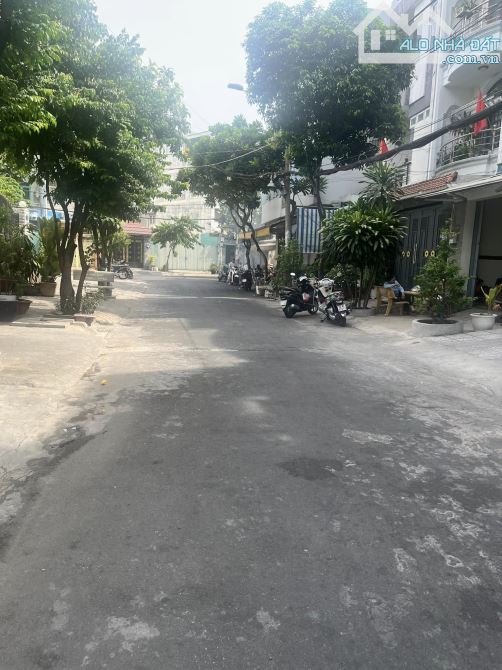Nhà MT Đường số 24b , Khu Tên Lửa , Đối diện công viên, 4x20 , 3.5 Tấm , 10 Tỷ , LH : Hữu