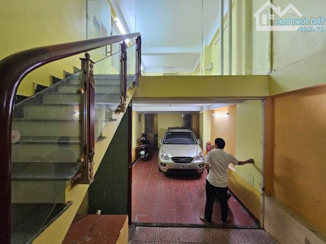 Bán nhà Xuân Đỉnh, MT 6m, nhà mới ở sướng, ô tô vào nhà, gần công viên