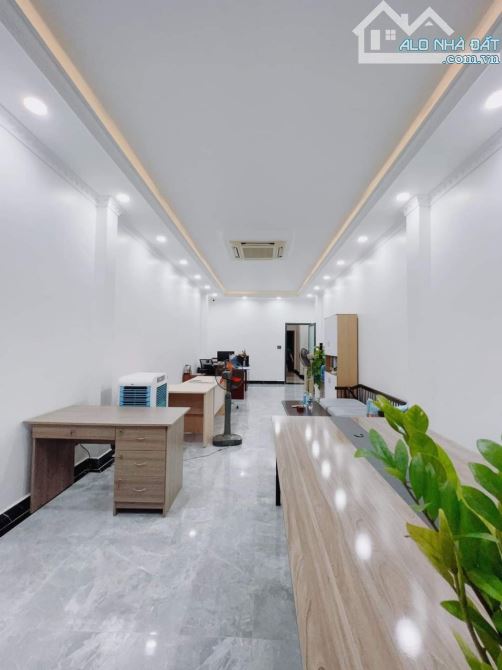 Bán nhà khu Tây Thạnh sát công viên, hẻm 10m, 4 tầng, 4x19m, Nhỉnh 8tỷ