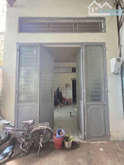BÁN NHÀ CẤP 4 GIÁ RẺ LIÊN TỔ 12-20 NGUYỄN VĂN CỪ