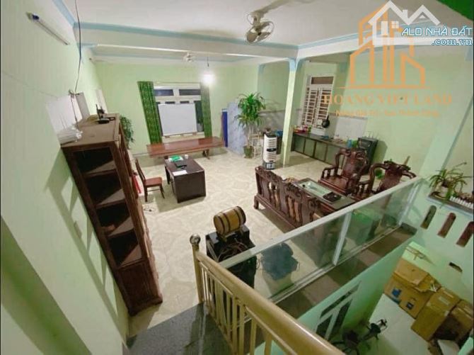 NHÀ 1 MÊ (1 TRỆT 1 LẦU) MẶT NGUYỄN VĂN CỪ, DT: 7X32M, H: TÂY NAM, GIÁ: 11