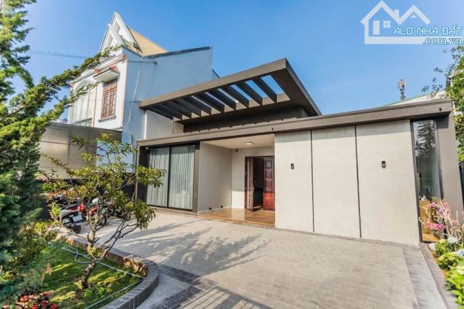 BIỆT THỰ SIÊU XINH - 3 MẶT HẺM THÔNG THOÁNG - YÊN TĨNH - RIÊNG TƯ - CHỈ 1 TẦNG TRỆT