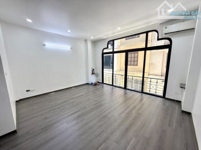 ÍT NHÀ BÁN PHỐ XÃ ĐÀN - 6 TẦNG THANG MÁY - SỔ VUÔNG - GIÁ CHỈ HƠN 10 TỶ - CHỦ TỰ XÂY