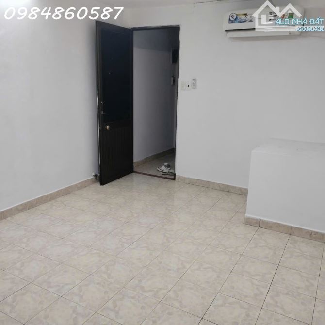 Cho thuê phòng trọ đường Phan Đình Phùng đối diện CĐKT đối ngoại