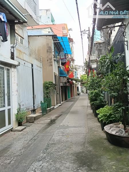 Hẻm Xe Hơi - Bùi Hữu Nghỉa P2, Bình Thạnh - 2 Tầng - 40m2- Kinh Doanh - Sát Q1 -Gía 5 Tỷ 2