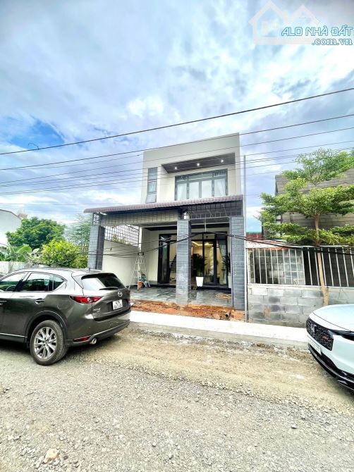 NHÀ 1 TRỆT 1 LẦUDDEFULL NỘI THẤT  HẺM 25 MAI THỊ LỰU, DT: 6X20M, H: ĐÔNG BẮC, GIÁ: 4,55 TỈ