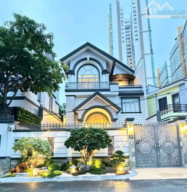 Biệt thự góc 2 mặt tiền ngay Bùi Tá Hán, P. An Phú (7 X 20m) 4 tầng HĐT - 3500$ giá 39 TỶ