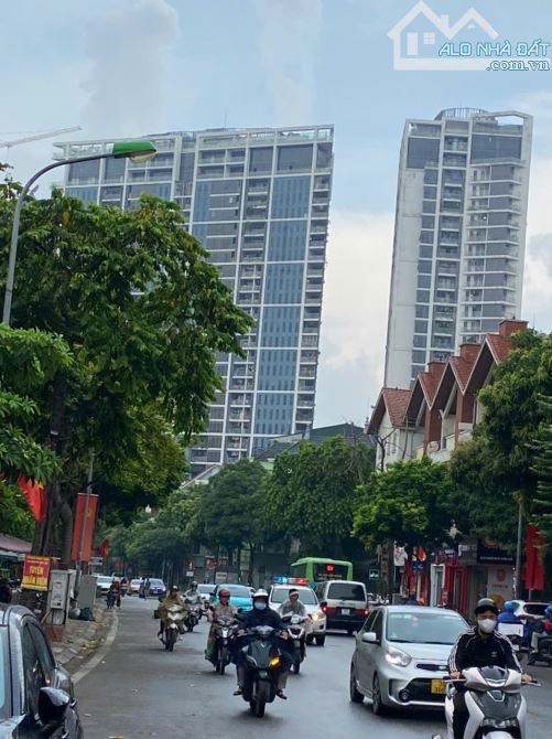 Bán nhà Trịnh Văn Bô 6.69 tỷ, ngõ ô tô, nhà 5 tầng xây mới. Sổ đỏ sẵn, cần tiền bán gấp
