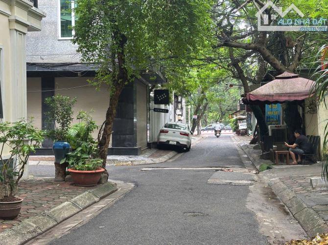 P/lô phố vip Huỳnh Thúc Kháng - ô tô tránh, vỉa hè - 2 mặt ngõ, 3 mặt thoáng, sổ nở hậu