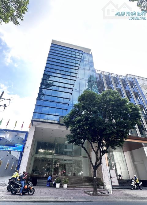 Bán Tòa nhà khan hiếm MT Lê Đại Hành, Quận 11 - DT:9x25m - Hầm 7T - HĐT:300trđ - Giá 135tỷ