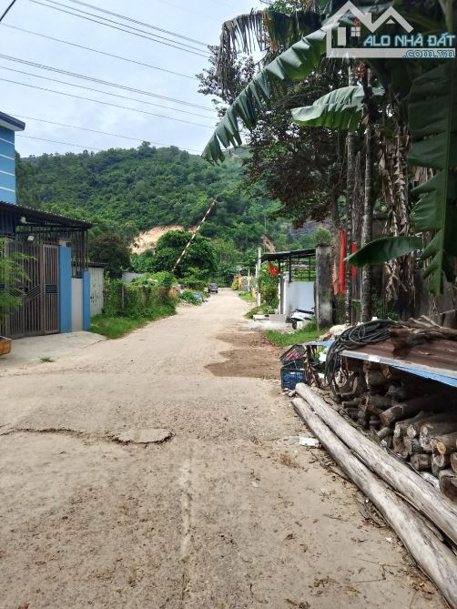 🎉🎉🎉Bán đất tặng nhà c4 , vị trí đẹp- Đường vào rộng thuận lợi cho việc
