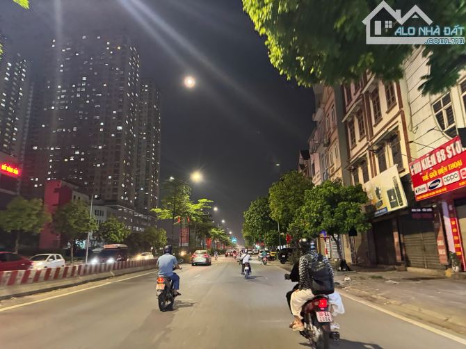HOA HẬU ĐỨC THƯỢNG , GIÁP LAI XÁ , 51M 2 MẶT THOÁNG Ở SƯỚNG , OTO ĐỖ CỬA , NGÕ THÔNG