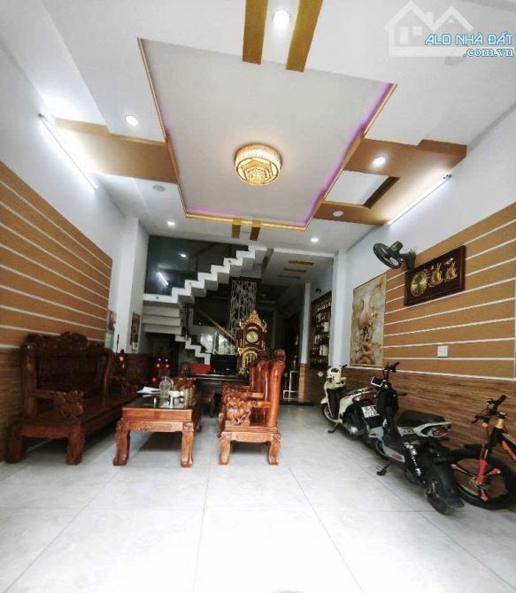 NHÀ 4 tầng, đường THỚI AN 28, phường THỚI AN Q.12, DT 63m2( 4,5m x 14m)đường 12m