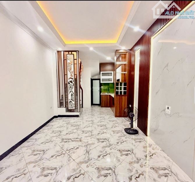 MỄ TRÌ - 34M x 5 TẦNG - HIỂM CÓ KHÓ TÌM - OTO ĐỖ SÁT NHÀ - 20M RA OTO TRÁNH - 7.2 TỶ