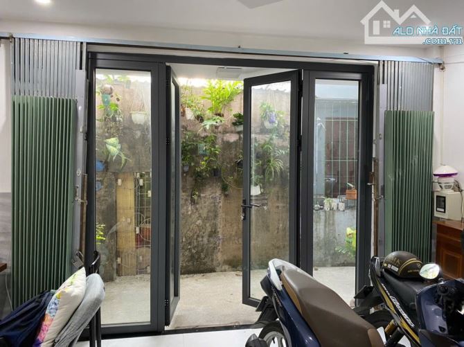 🏡 CƠ HỘI HIẾM: NHÀ 1 TRỆT 1 LẦU – VỊ TRÍ VÀNG VẠN PHÚC CITY