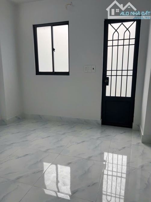 NHÀ SỔ HỒNG RIÊNG - HOÀN CÔNG CHUẨN - HUỲNH TẤN PHÁT - TÂN PHÚ QUẬN 7- CHỈ