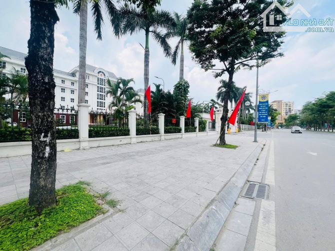 BÁN CHUNG CƯ ĐỒNG TÀU 54m2-2Ngủ 2WC- TẶNG FULL NỘI THẤT- GIÁ CHÀO 3.98 TỶ