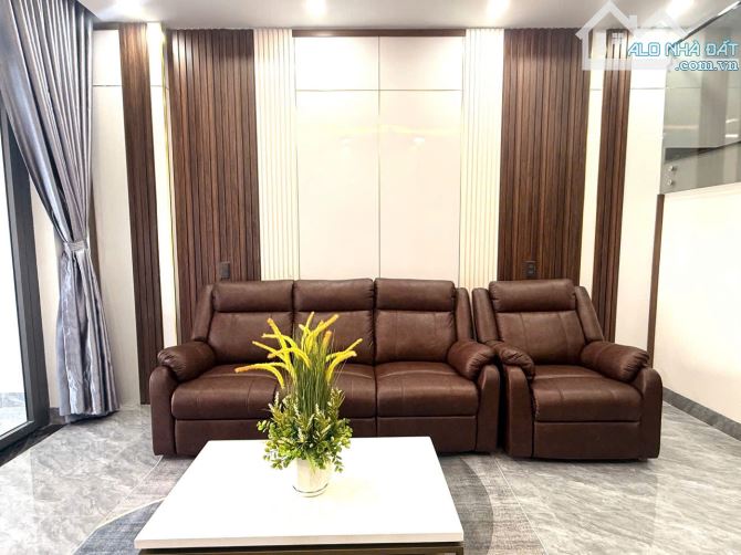 BÁN NHÀ MÊ MẶT TIỀN ĐƯỜNG A6, GIÁ: 3.750 TỶ