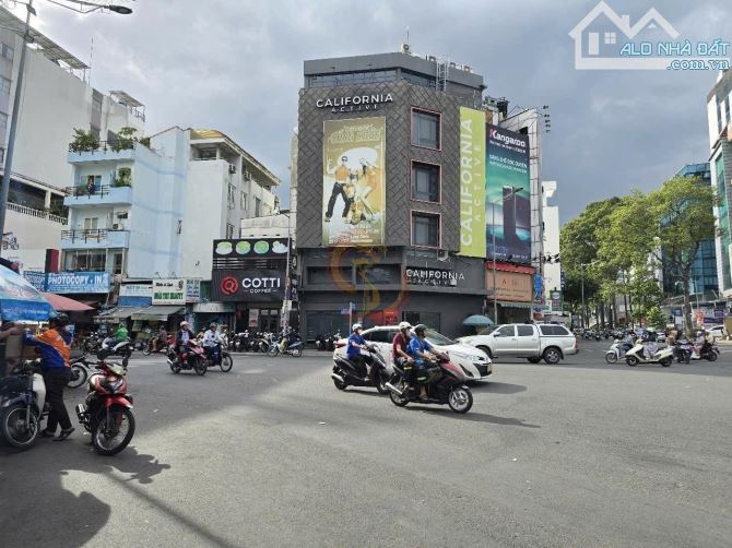 160 tỷ! Bán nhà phố MT Đ.Cống Quỳnh, Q.1 – ngang 11m – 2 tầng.